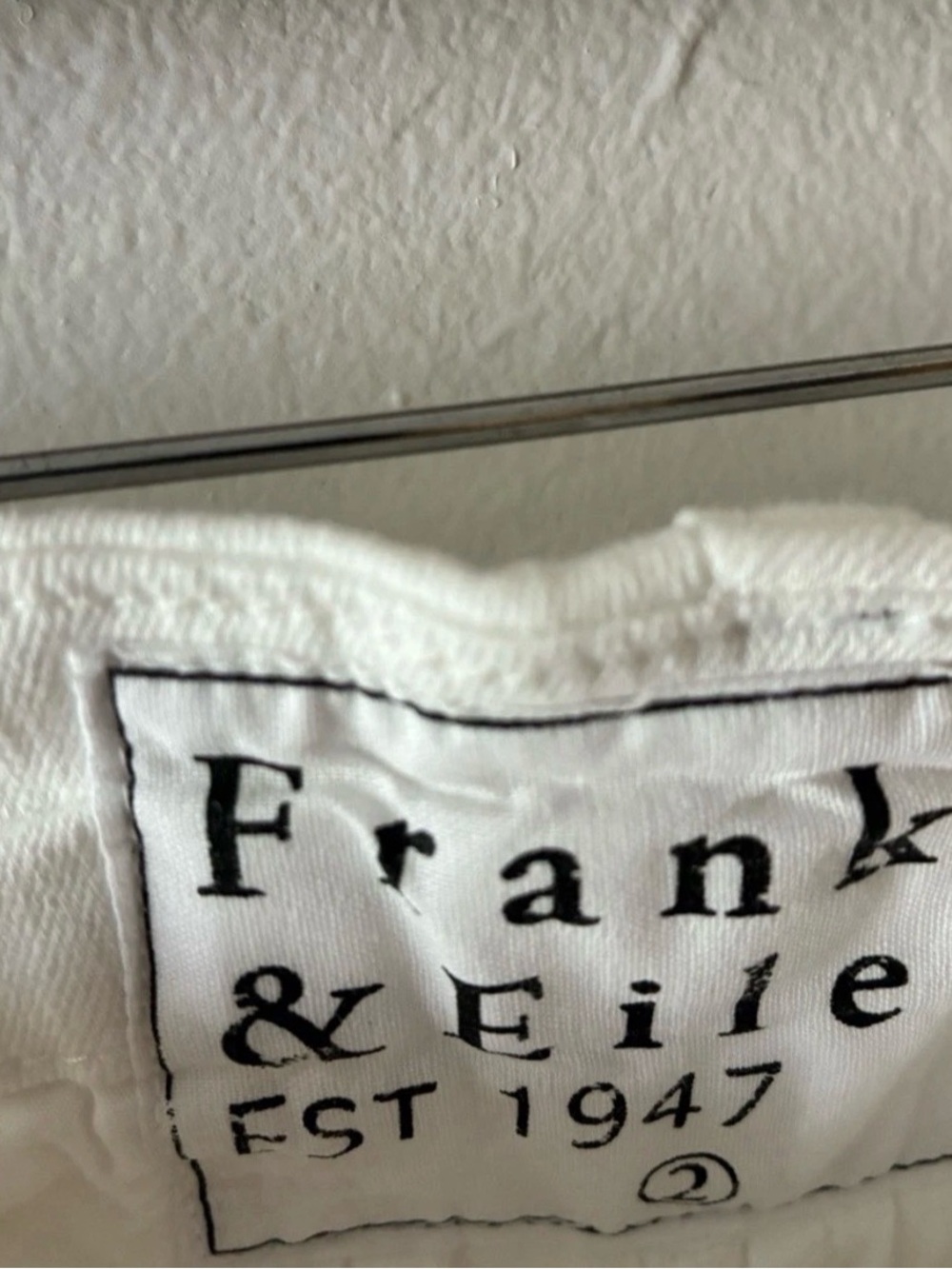 Frank & Eileen Wicklow White Cropped Jeans Raw Hem EUC - Picture 4 of 5